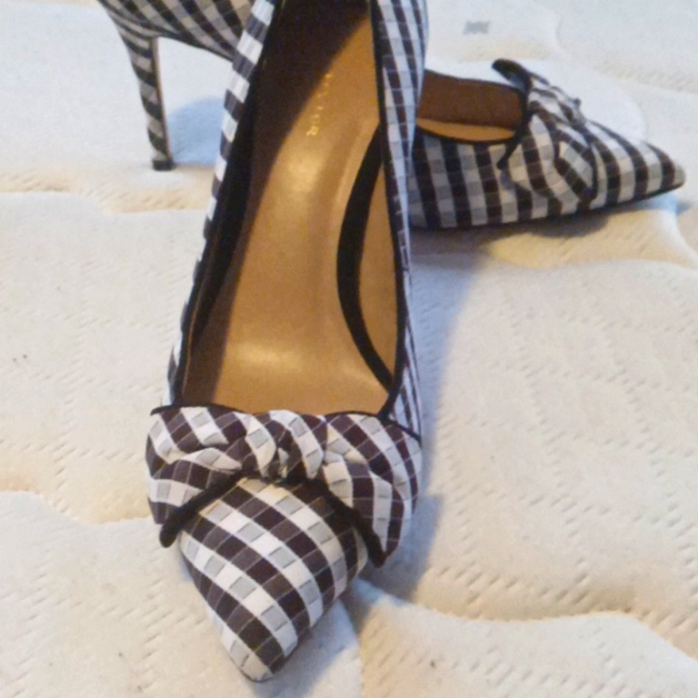 Ann Taylor plaid and white plaid high heel